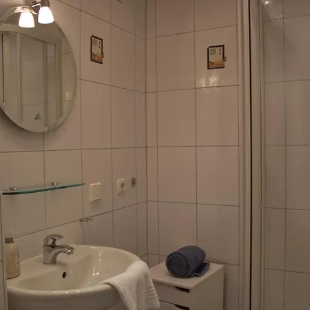 Inselblume 45 - Mit Blick Auf Den Yachthafen Dom wakacyjny